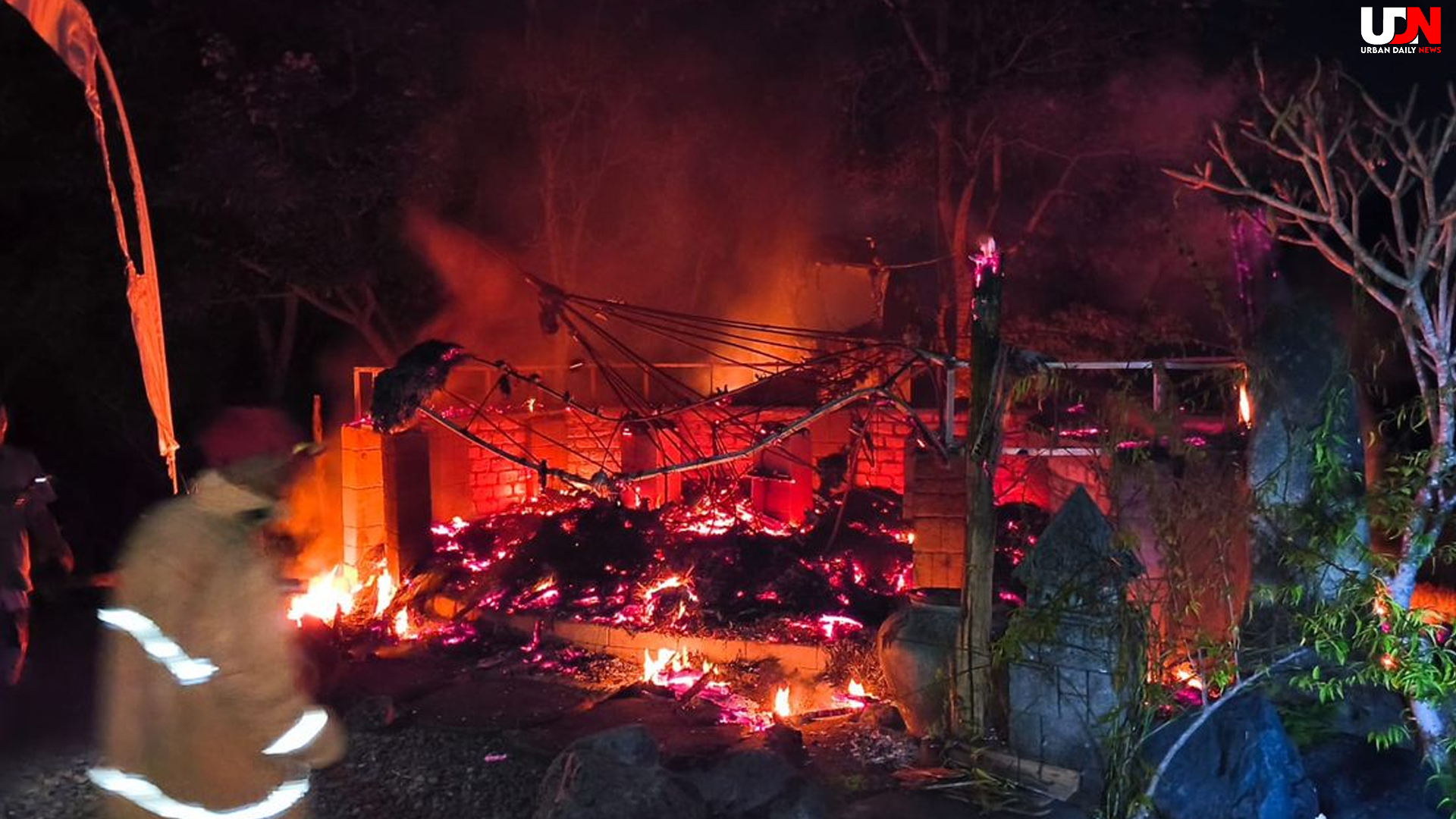 Kerusakan Parah Akibat Kebakaran di Toron Samalem, Pamekasan