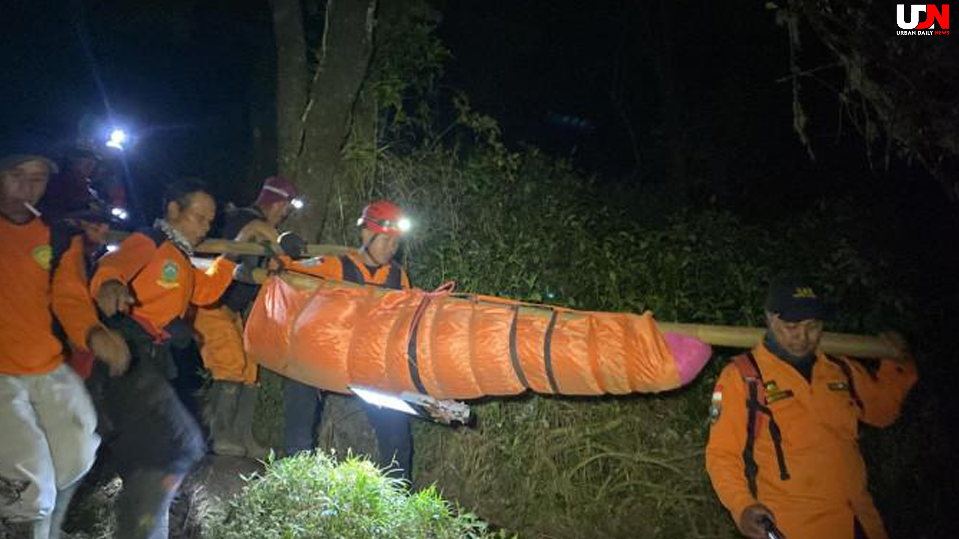 Evakuasi Darurat di Gunung Slamet, Pendaki Meninggal di Pos 5