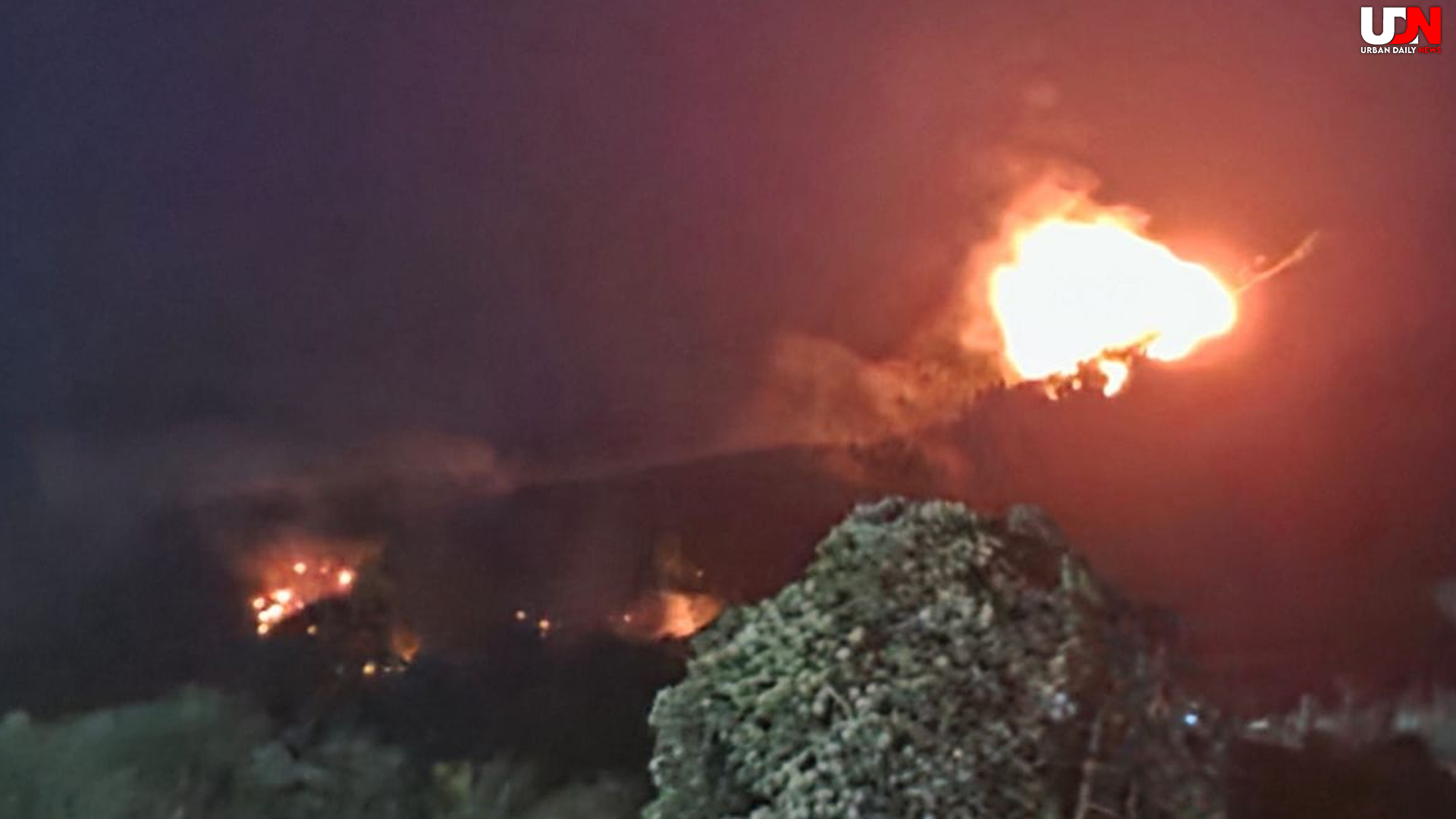 Bukit Toba Terbakar, Pemadaman Tersendat Medan dan Angin