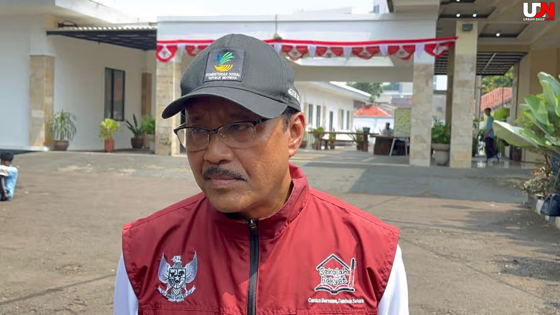 Mensos Berikan 15 Ribu Laptop, Harapan Baru Siswa Rakyat