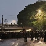 Demo 25 Agustus: DPR Dikepung, Pos Polisi Rusak Hingga Malam