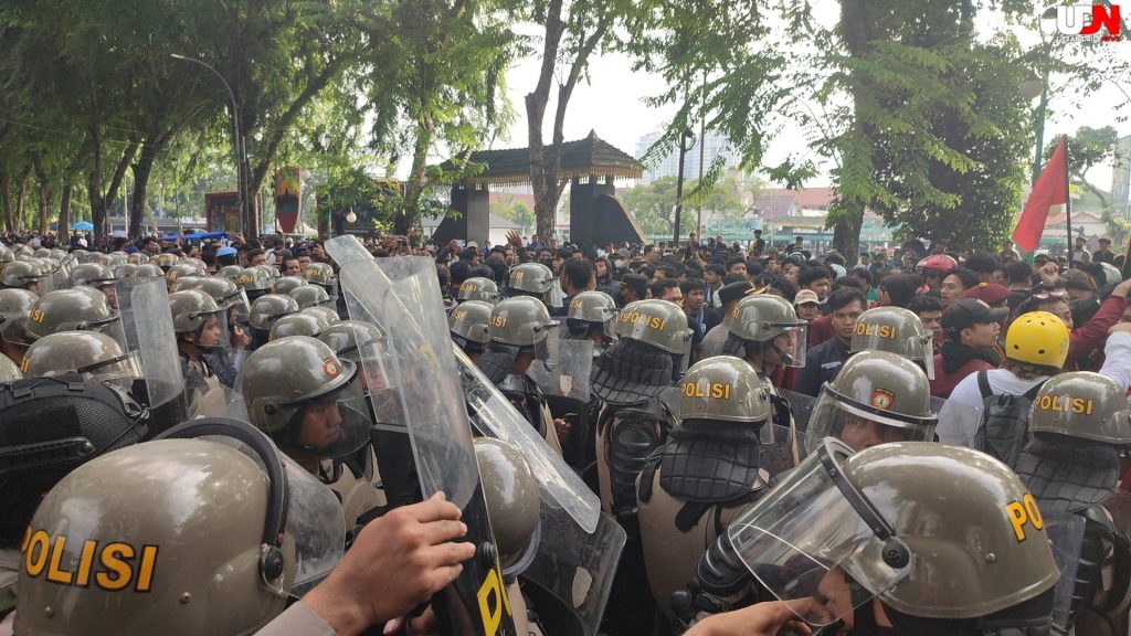 Pasca Bentrok DPRD Sumut, 42 Pengunjuk Rasa Dilepaskan Polisi