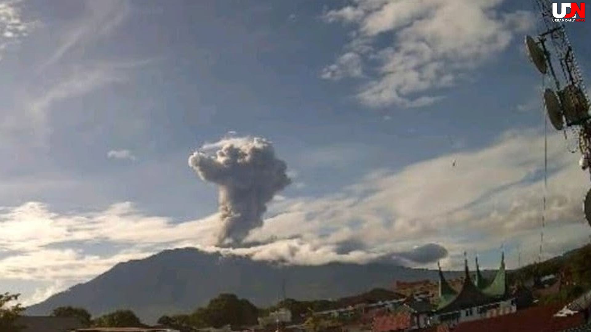 Erupsi Marapi Terbaru Kolom Abu 12 Km Membumbung Tinggi