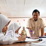 Sekolah Rakyat Dikunjungi Prabowo, Fokus pada Gizi 4.200 Siswa