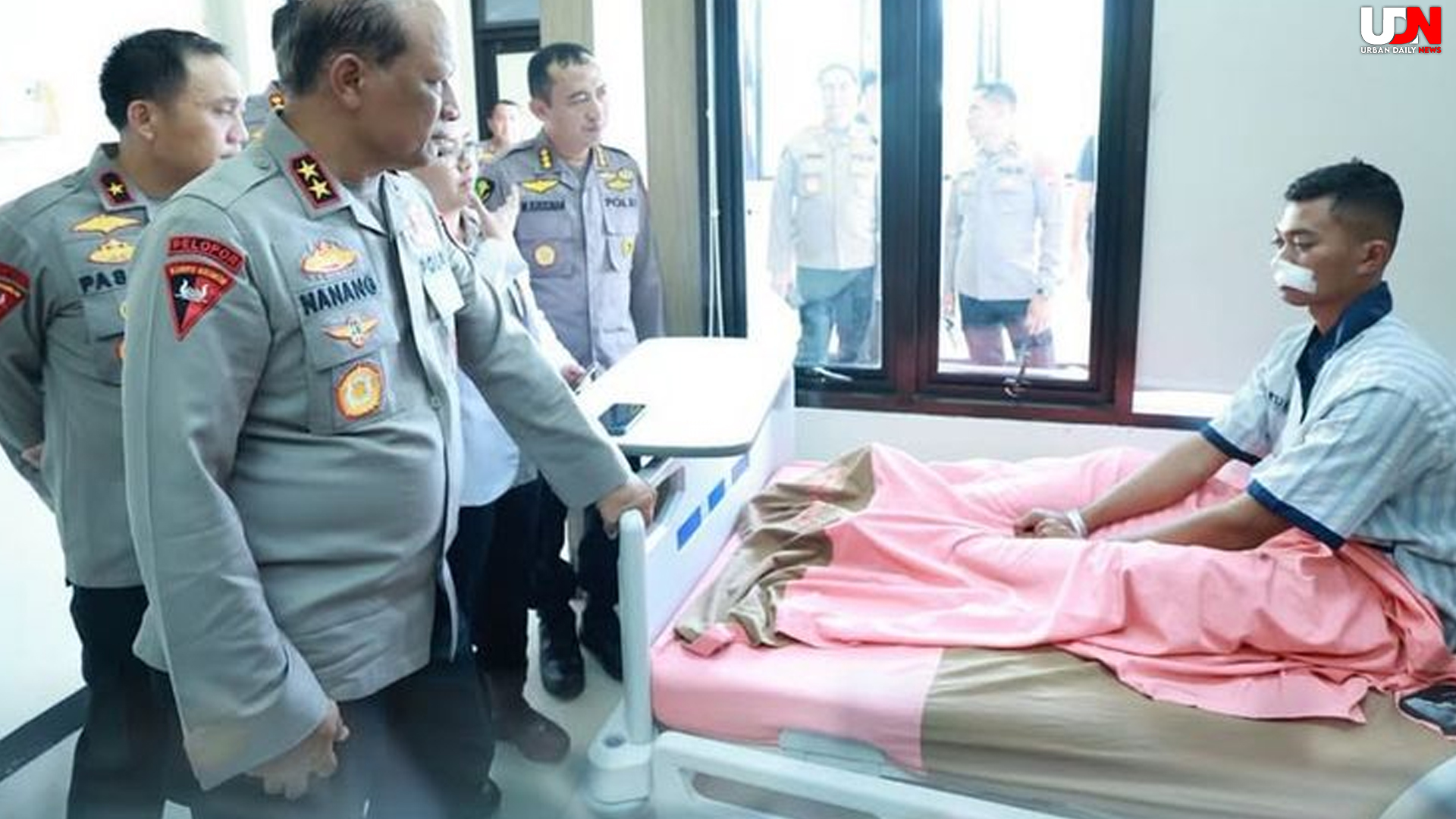 Demo di Jatim Memanas, 83 Polisi Jadi Korban Luka Parah