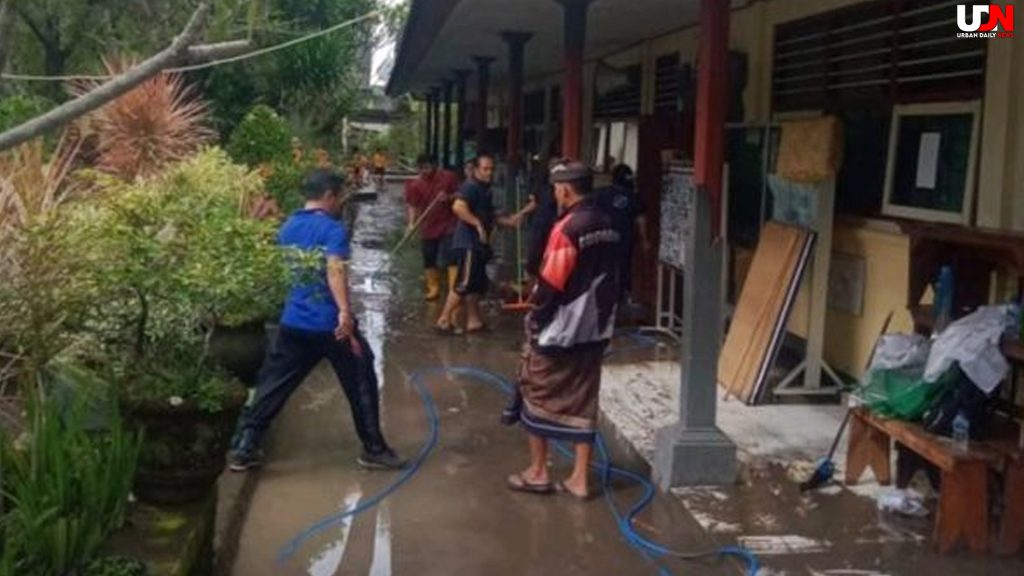 Banjir Melanda Denpasar, 37 Sekolah Rusak dan Siswa Panik