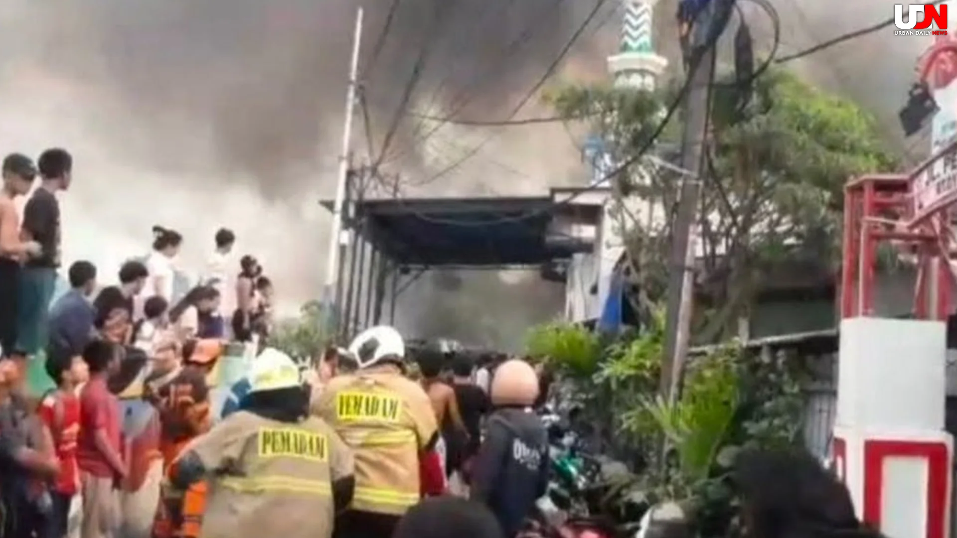 4 Fakta Tragis Kebakaran Besar di Jakbar dan 14 Korban Luka