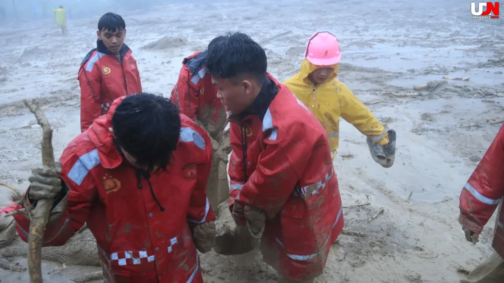 2 Korban Tewas Akibat Banjir Bandang di Humbang Hasundutan Sumut