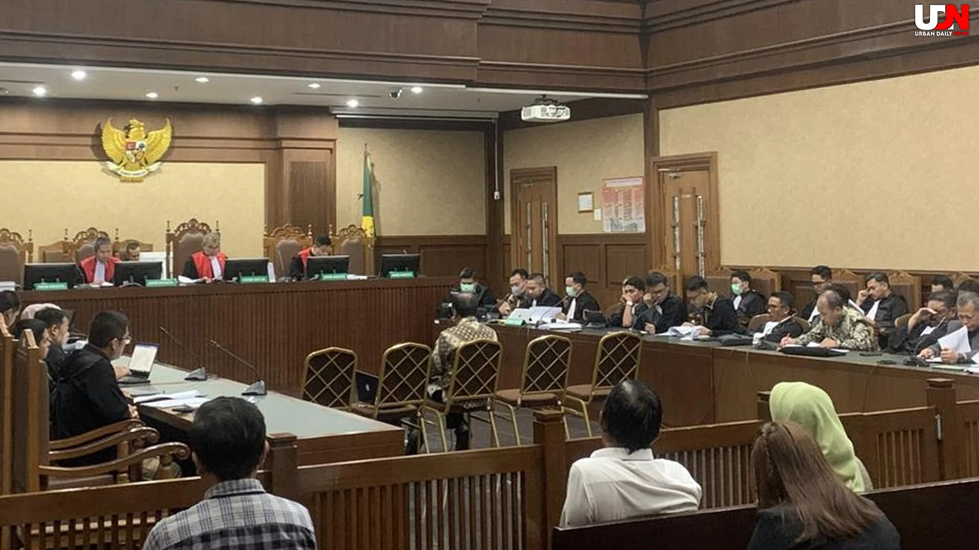 Terdakwa Kasus Migor Mengaku Perantara: 5 Alasan Vonis Ringan