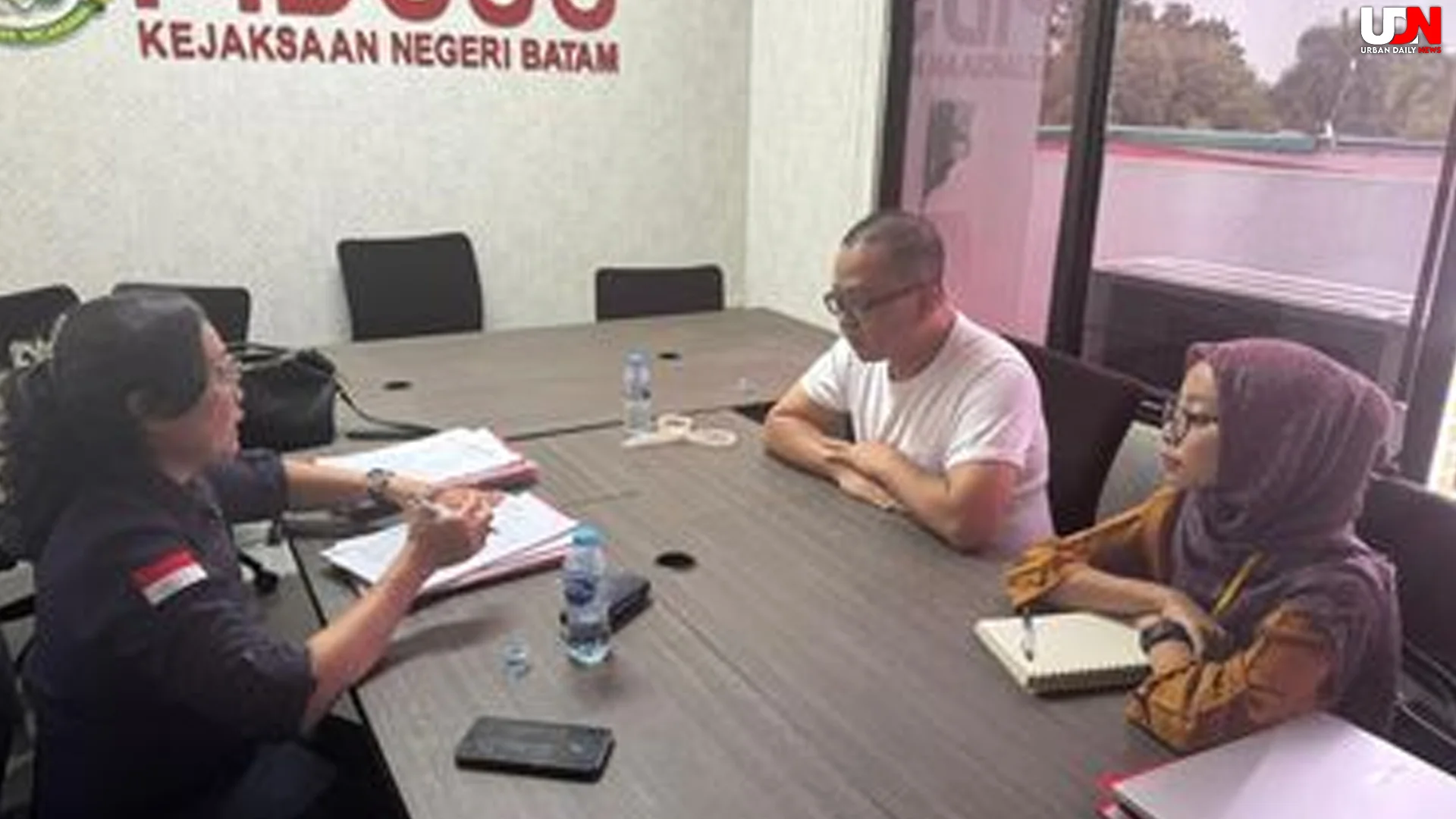 Dermaga Batu Ampar Korupsi: 7 Tersangka Riau Diserahkan