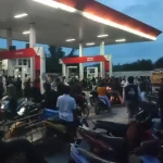 Dampak Longsor Tapteng, 5 SPBU Kosong Bikin Warga Antre Gila