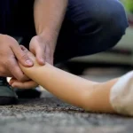 Kecelakaan Pemotor Ibu & Anak Bikin Warga Kota Hujan Kaget dalam 1 Kedipan