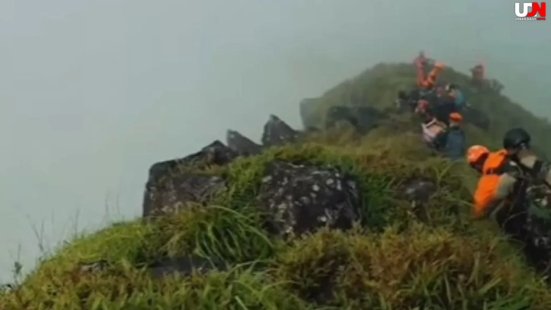 5 Fakta Penting Barang Milik Korban Pesawat ATR 42-500 Ditemukan