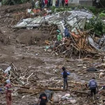 Longsor Cisarua Bandung Barat 25 Tewas 65 Masih Dicari Warga Turut Evakuasi