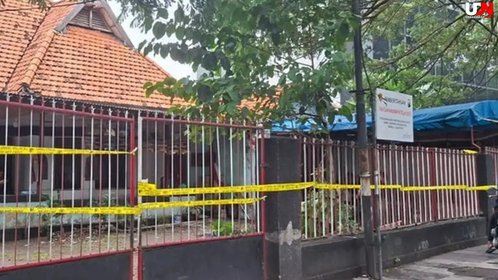 Kantor Ormas di Surabaya Disegel Polisi dan 5 Fakta yang Perlu Dicatat