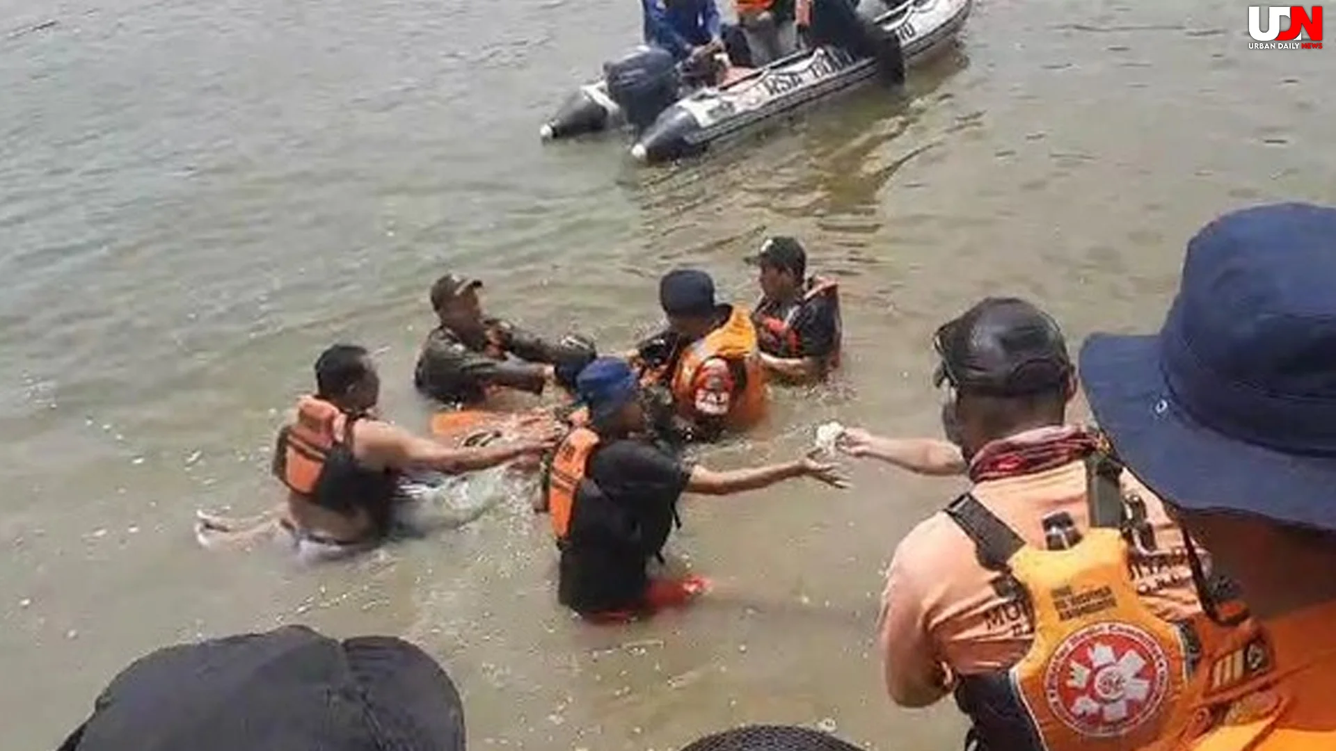 Remaja 1 Tenggelam di Curug Bogor Ditemukan Tewas Bonus Petugas Sigap Turun