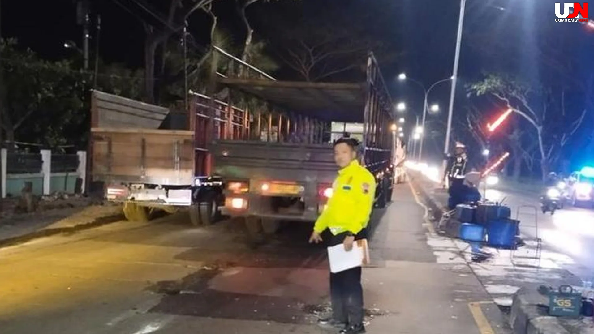 Insiden Brutal Pantura Demak Pak Ogah Tewas Tertabrak 1 Mobil